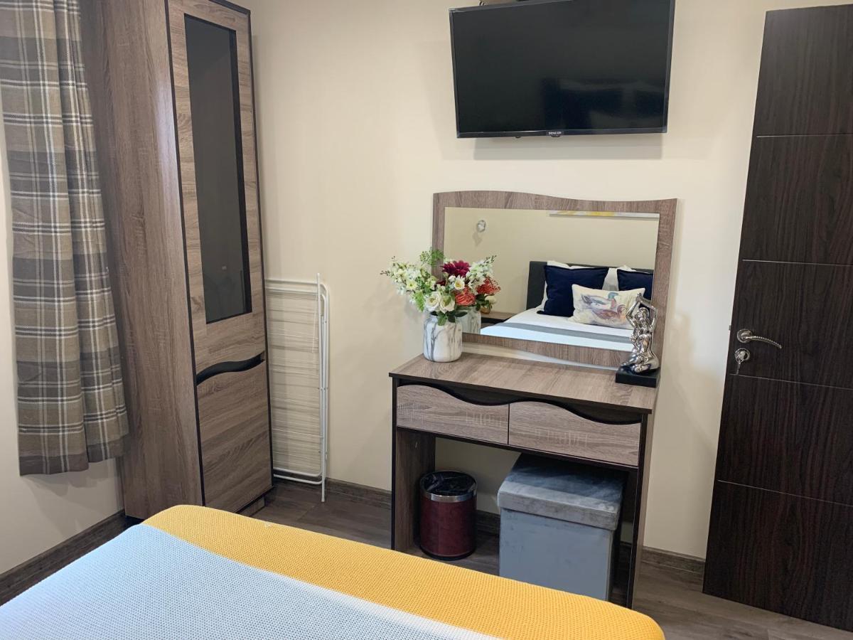 Apartment Zdravets 2, In The Heart Of The Old City Veliko Tárnovo Exterior foto