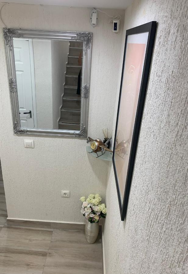 Apartment Zdravets 2, In The Heart Of The Old City Veliko Tárnovo Exterior foto